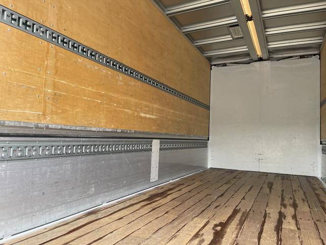 トヨタダイナアルミウイング小型（2t・3t）[写真10]