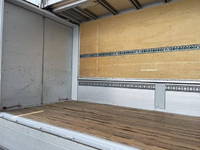 トヨタダイナアルミウイング小型（2t・3t）[写真14]