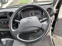 トヨタダイナアルミウイング小型（2t・3t）[写真23]