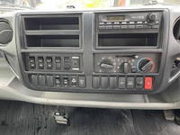 トヨタダイナアルミウイング小型（2t・3t）[写真26]