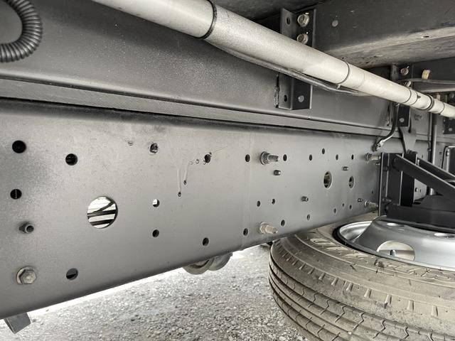 トヨタダイナアルミウイング小型（2t・3t）[写真30]