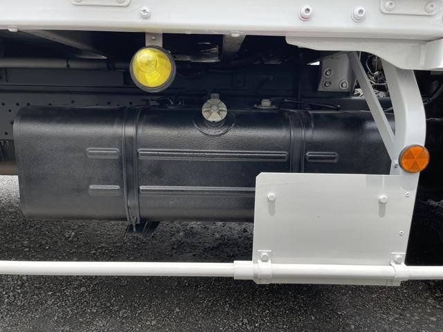 トヨタダイナアルミウイング小型（2t・3t）[写真34]