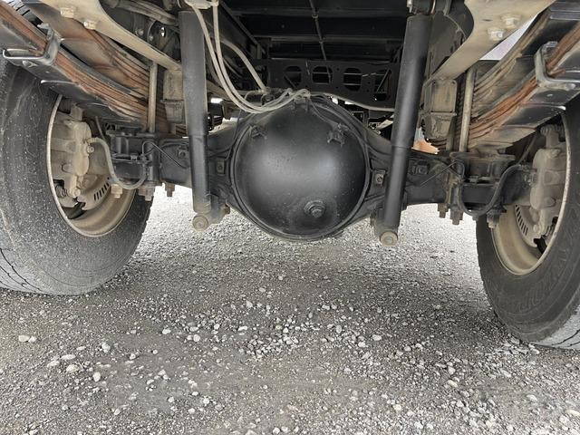 トヨタダイナアルミウイング小型（2t・3t）[写真36]