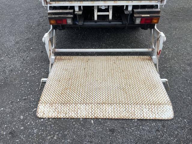 三菱ふそうキャンターダブルキャブ（Wキャブ）小型（2t・3t）[写真11]