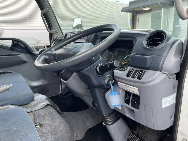 三菱ふそうキャンターダブルキャブ（Wキャブ）小型（2t・3t）[写真14]