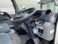 三菱ふそうキャンターダブルキャブ（Wキャブ）小型（2t・3t）[写真15]