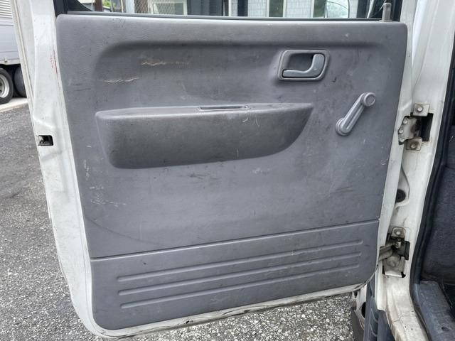 三菱ふそうキャンターダブルキャブ（Wキャブ）小型（2t・3t）[写真25]