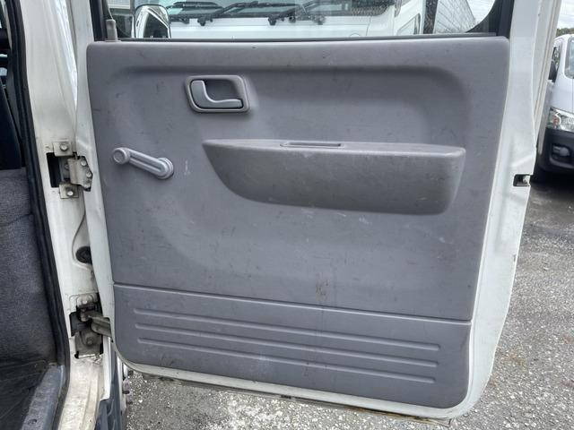 三菱ふそうキャンターダブルキャブ（Wキャブ）小型（2t・3t）[写真26]