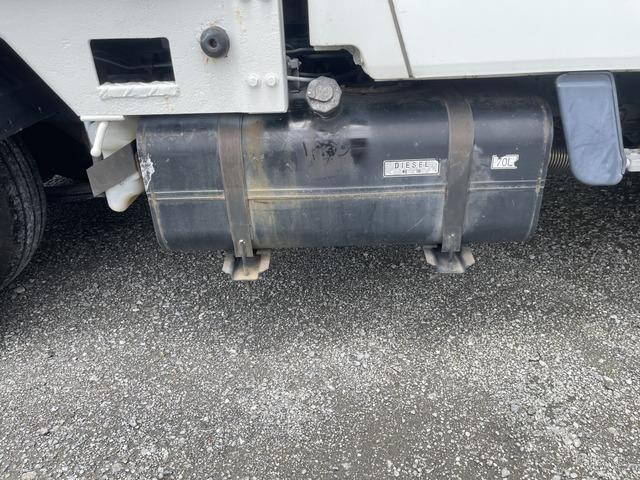 三菱ふそうキャンターダブルキャブ（Wキャブ）小型（2t・3t）[写真33]