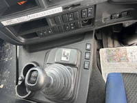 いすゞギガアルミウイング大型（10t）[写真20]