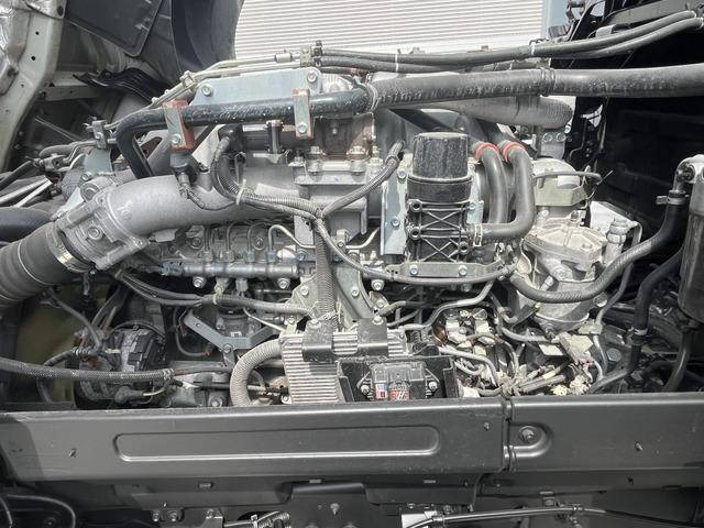 いすゞギガアルミウイング大型（10t）[写真25]