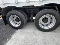 いすゞギガアルミウイング大型（10t）[写真32]