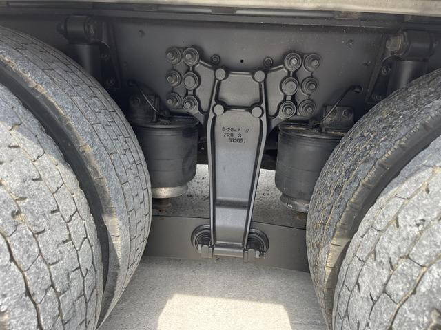 いすゞギガアルミウイング大型（10t）[写真35]