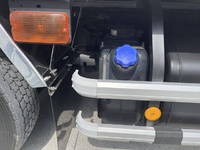 いすゞギガアルミウイング大型（10t）[写真38]