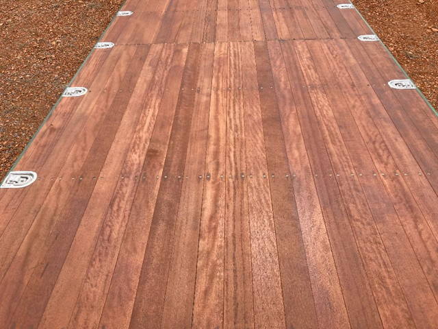 いすゞギガセルフローダー大型（10t）[写真12]