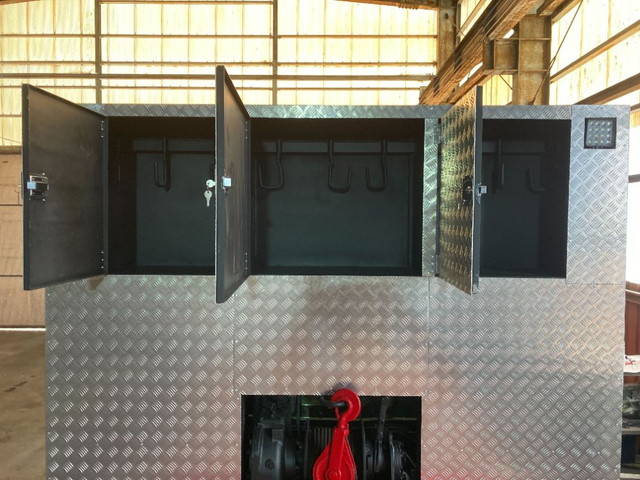 いすゞギガセルフローダー大型（10t）[写真15]