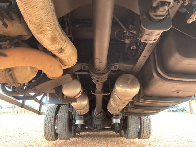 いすゞギガセルフローダー大型（10t）[写真25]