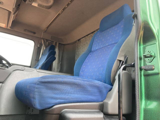 いすゞギガセルフローダー大型（10t）[写真30]