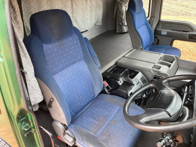 いすゞギガセルフローダー大型（10t）[写真31]