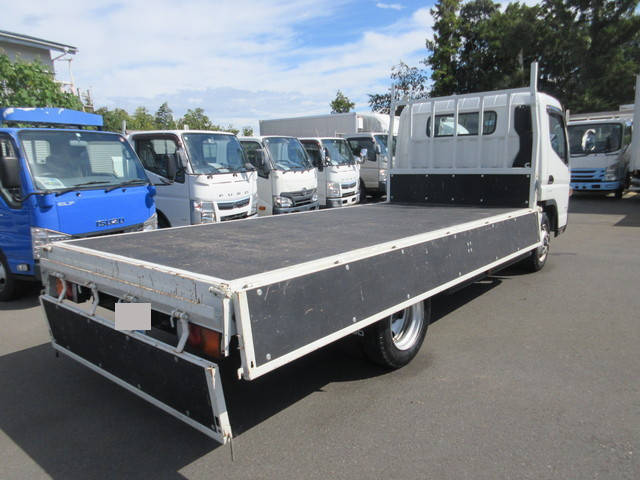 三菱ふそうキャンター平ボディ小型（2t・3t）[写真11]