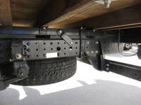 三菱ふそうキャンター平ボディ小型（2t・3t）[写真17]