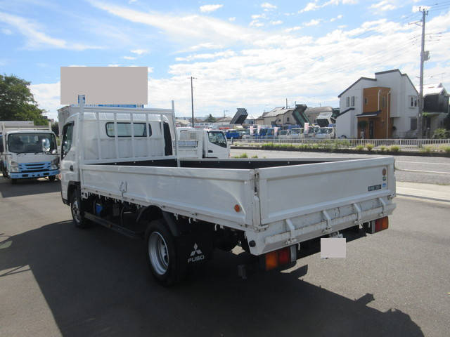 三菱ふそうキャンター平ボディ小型（2t・3t）[写真02]