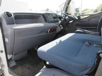 三菱ふそうキャンター平ボディ小型（2t・3t）[写真25]