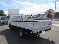 三菱ふそうキャンター平ボディ小型（2t・3t）[写真02]