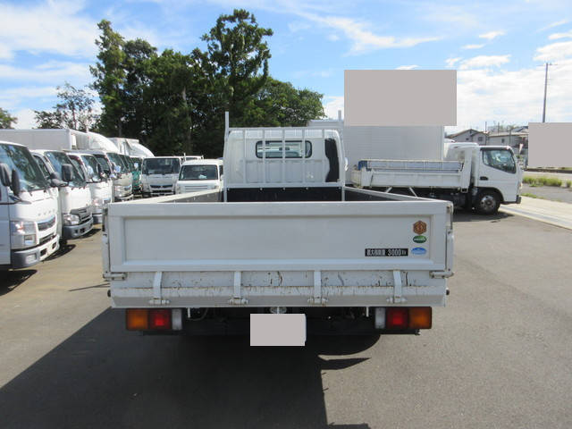 三菱ふそうキャンター平ボディ小型（2t・3t）[写真06]