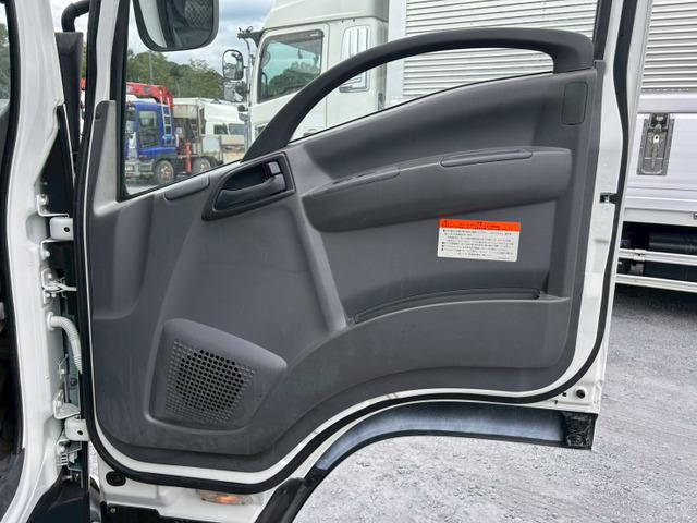 いすゞフォワードアルミウイング中型（4t）[写真14]