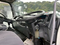 いすゞフォワードアルミウイング中型（4t）[写真16]