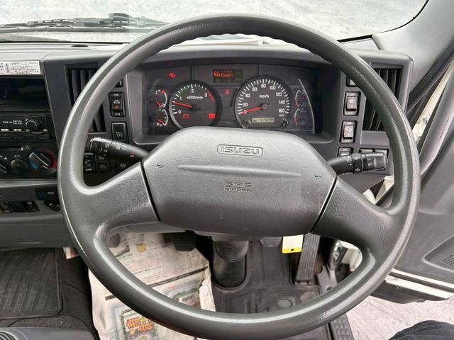 いすゞフォワードアルミウイング中型（4t）[写真20]