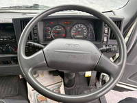 いすゞフォワードアルミウイング中型（4t）[写真21]