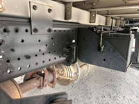 いすゞフォワードアルミウイング中型（4t）[写真33]