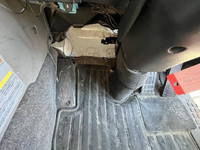 UDトラックスクオントレーラーヘッド（トラクターヘッド）大型（10t）[写真16]