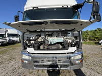 UDトラックスクオントレーラーヘッド（トラクターヘッド）大型（10t）[写真17]