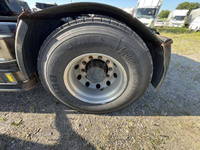 UDトラックスクオントレーラーヘッド（トラクターヘッド）大型（10t）[写真33]