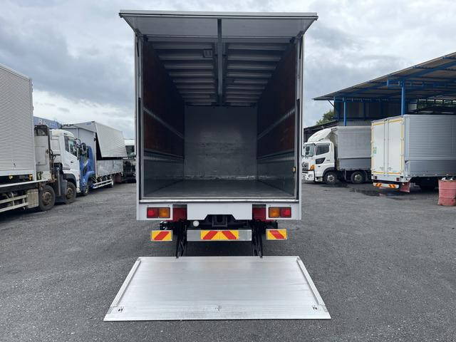 いすゞフォワードアルミウイング中型（4t）[写真10]