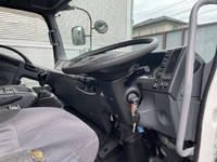 いすゞフォワードアルミウイング中型（4t）[写真20]