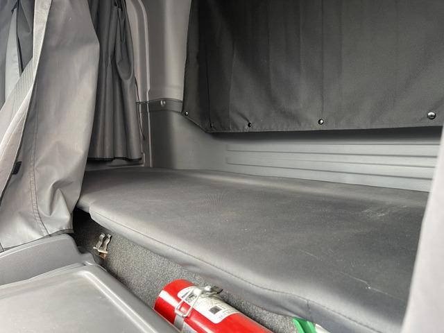 いすゞフォワードアルミウイング中型（4t）[写真21]