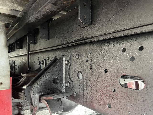 いすゞフォワードアルミウイング中型（4t）[写真31]