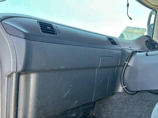 三菱ふそうスーパーグレートトレーラーヘッド（トラクターヘッド）大型（10t）[写真14]