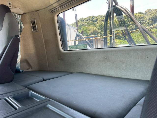 三菱ふそうスーパーグレートトレーラーヘッド（トラクターヘッド）大型（10t）[写真16]