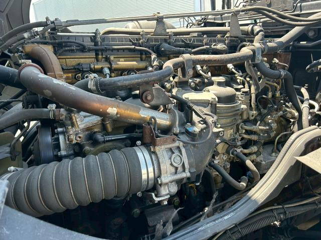 三菱ふそうスーパーグレートトレーラーヘッド（トラクターヘッド）大型（10t）[写真27]