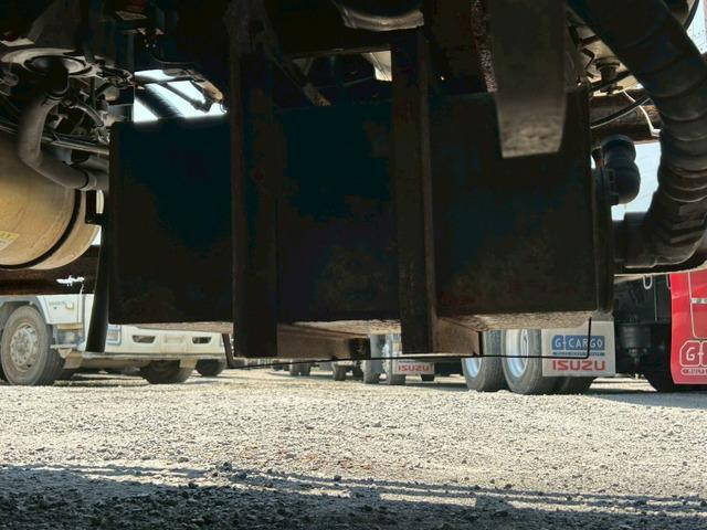 三菱ふそうスーパーグレートトレーラーヘッド（トラクターヘッド）大型（10t）[写真34]