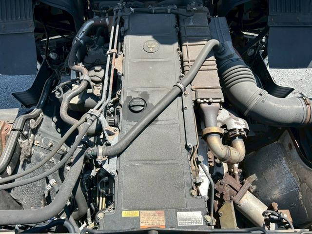 三菱ふそうスーパーグレートトレーラーヘッド（トラクターヘッド）大型（10t）[写真37]