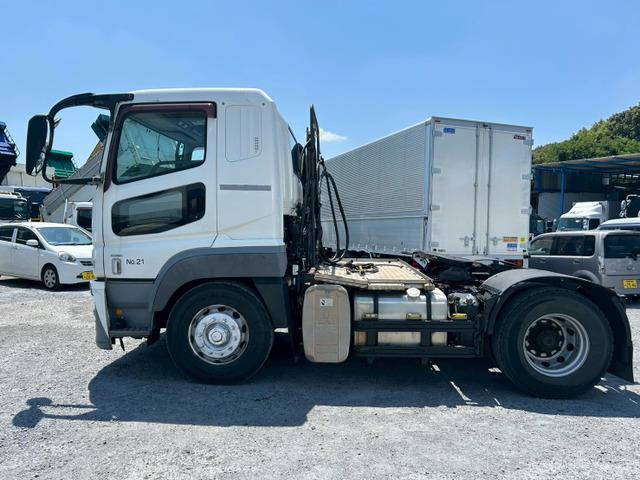 三菱ふそうスーパーグレートトレーラーヘッド（トラクターヘッド）大型（10t）[写真06]