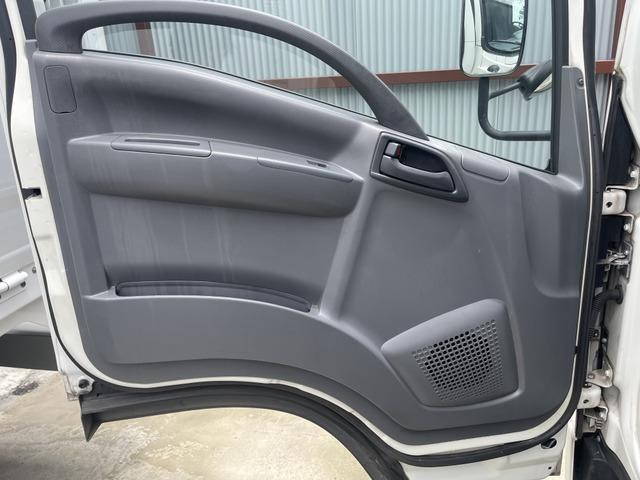 いすゞエルフ冷凍車（冷蔵車）小型（2t・3t）[写真16]