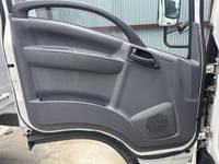 いすゞエルフ冷凍車（冷蔵車）小型（2t・3t）[写真17]