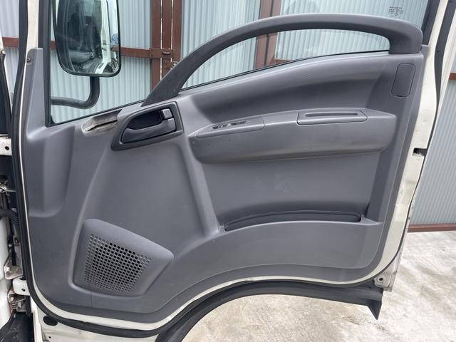 いすゞエルフ冷凍車（冷蔵車）小型（2t・3t）[写真17]